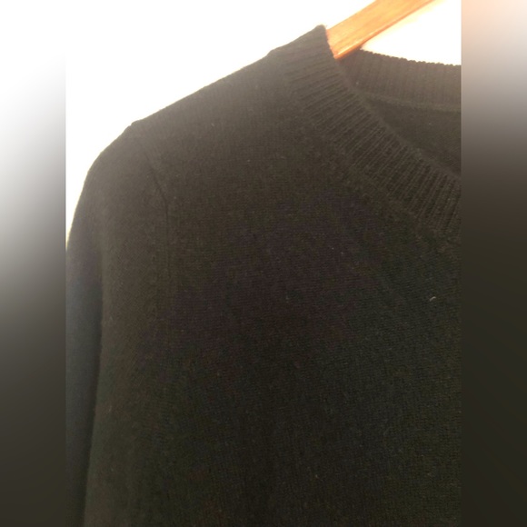EUC Theory Black Cashmere Women’s Size S Sweater - Picture 4 of 10